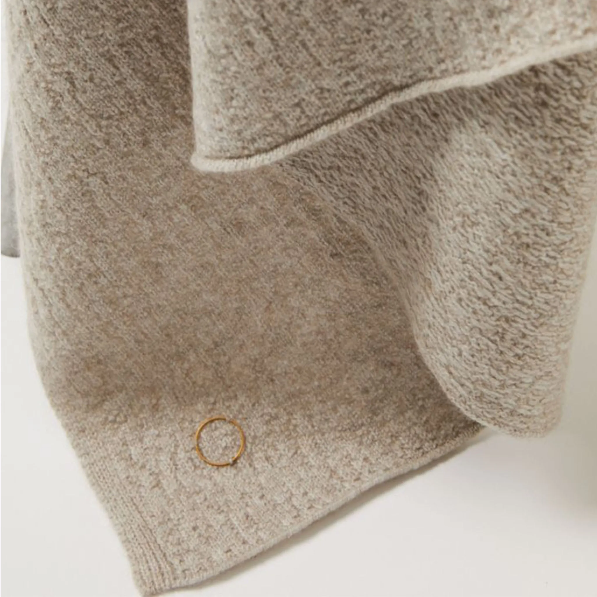 Lander Throw