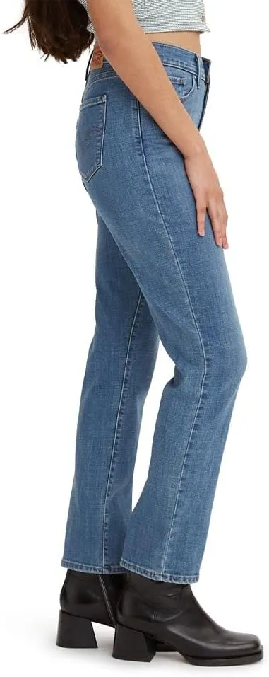 Levi's Women's Classic Straight Jeans (Also Available in Plus)