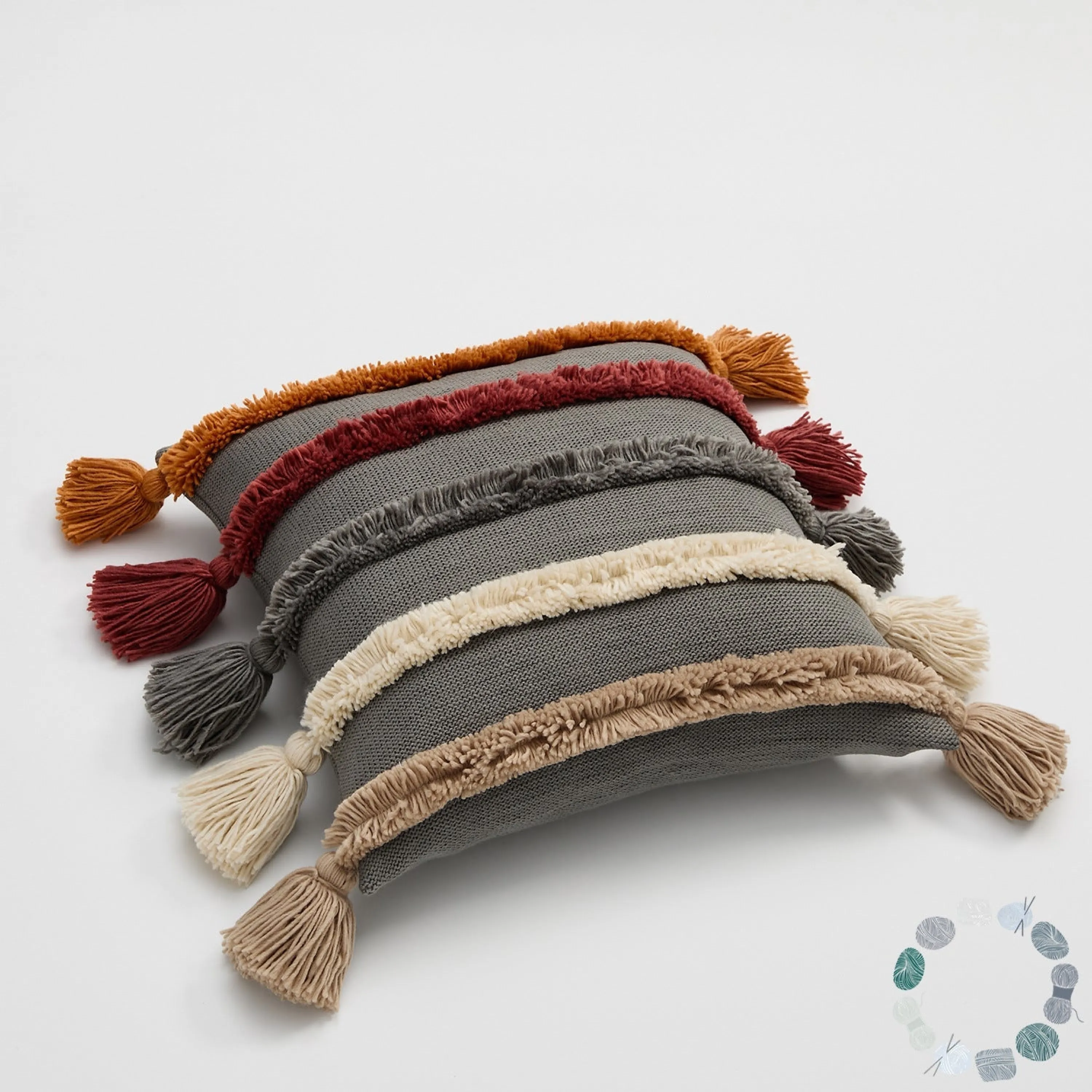 Warm Tone Fall Tufted Pillows with Tassels / Beige