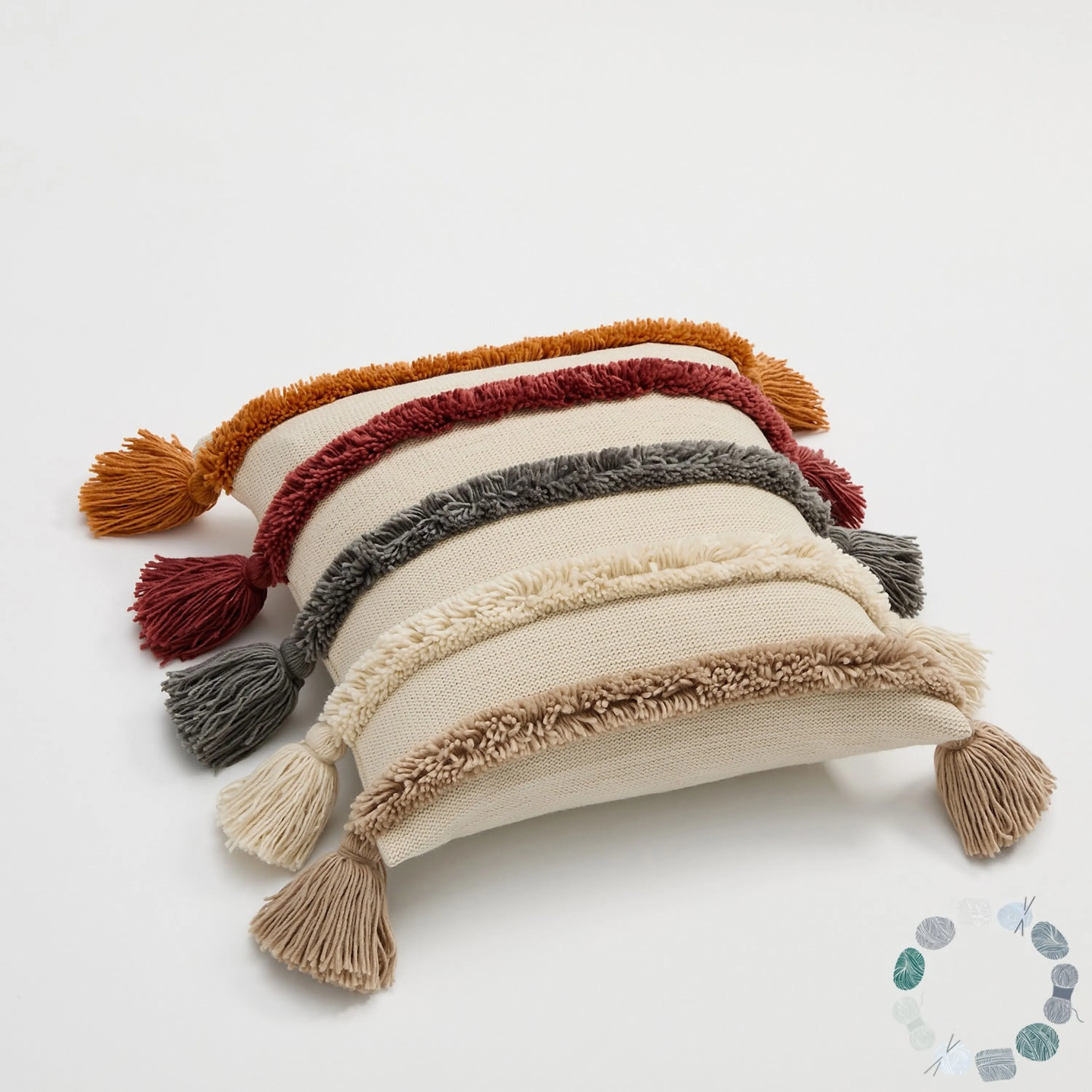 Warm Tone Fall Tufted Pillows with Tassels / Beige